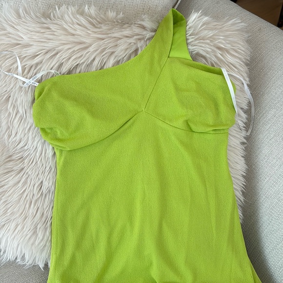 NWT Laundry by Shelli Segal asymmetrical one shoulder Crepe dress Lime Size 6 - Picture 9 of 13